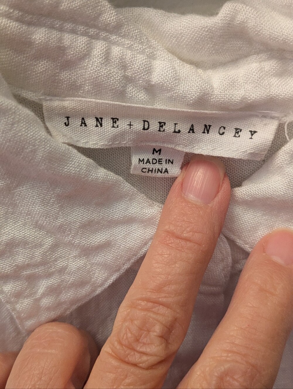 White Crinkled Button-Up Shirt - Picture 4 of 4